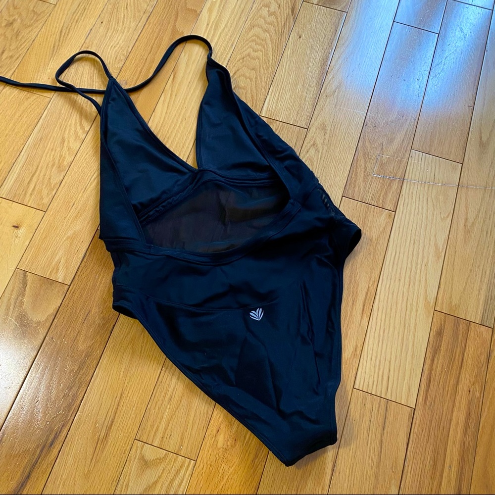 Forever 21 one piece bathing suit
